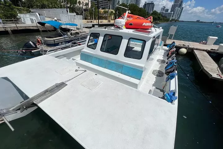 The Ultimate Water Experience in Miami with Drinks and Jet Skis