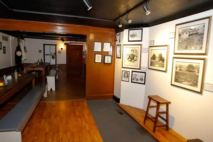 Haunted Orphanage Ghostly Encounter Tour in Gettysburg - Second Medium