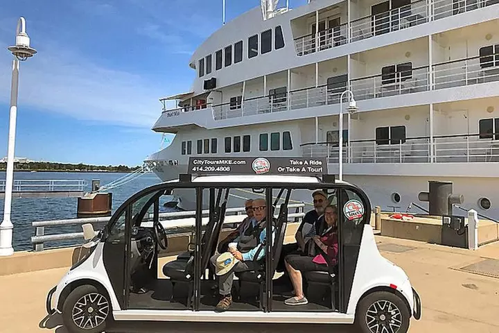 Discover Iconic Milwaukee Tour