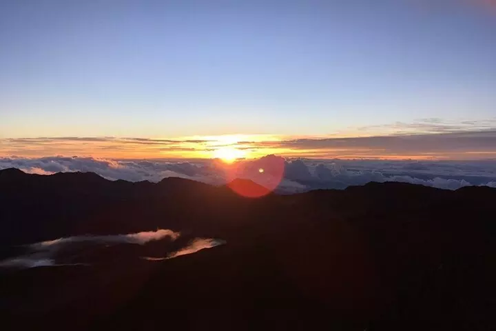 Maui Haleakala Sunrise Downhill Bike Tour with Mountain Riders Rate...