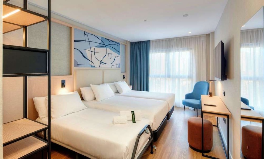 Image 4: ✈ COSTA DEL SOL | Malaga - Sercotel Rosaleda Málaga 4*, 3 nachten -...