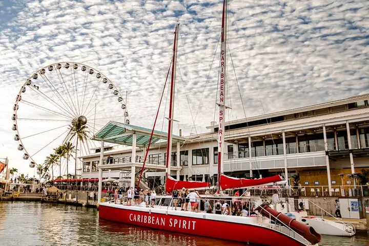 Sunset Sail in Miami: Complimentary Champagne Toast