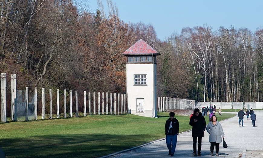 Image 13: Tour ab München mit dem Zug zur KZ-Gedenkstätte Dachau