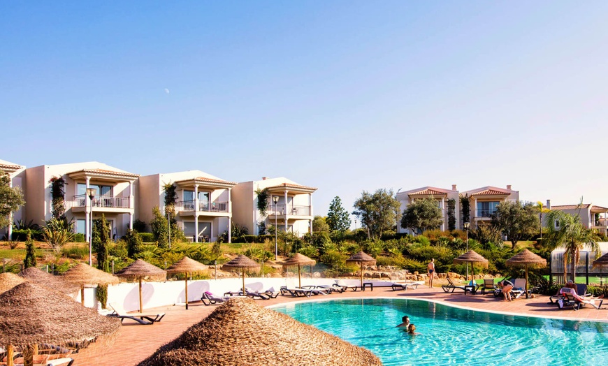 Image 2: ✈ ALGARVE | Carvoeira - Agua Hotels Vale Da Lapa 5* - Piscine extér...