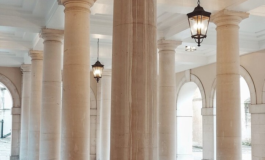 Image 24: Choose Your Own Adventure: An Improv Tour of London