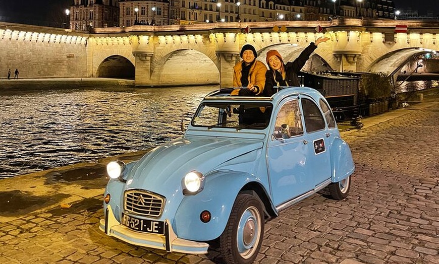 Image 5: 2 heures de Balade Privée de Nuit en Citroën 2CV à Paris