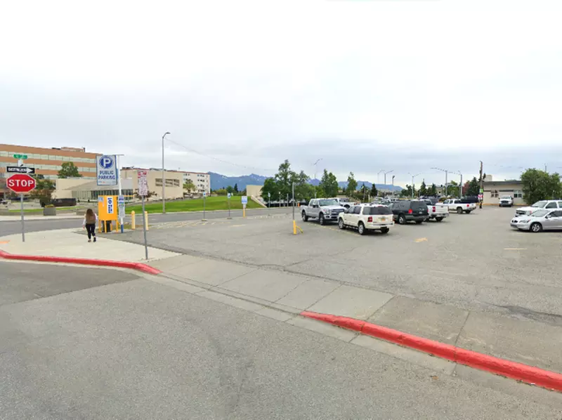 Parking at [5067] 302 W. 8th Ave. Lot