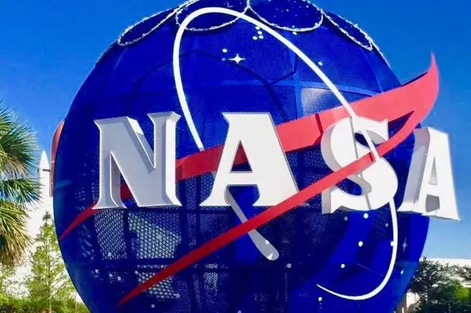 Kennedy Space Center and Outlet Shopping Day Trip from Miami - Primary Image