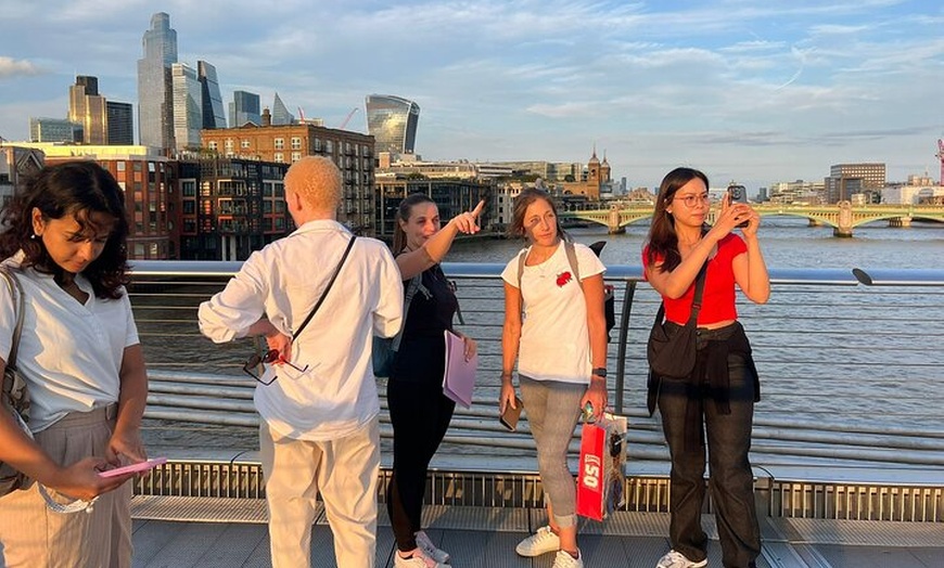 Image 2: London Twilight Walking Tour Lights, Legends and the Thames