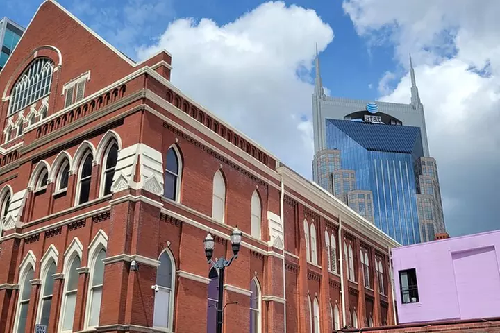 Small-Group Sightseeing Driving Tour of Nashville