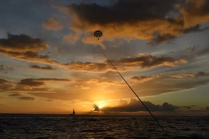 Parasailing Experience in Waikiki, HI