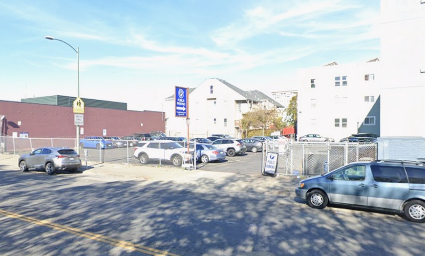 Image 1: Parking at Fallon Lot