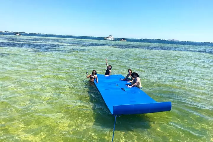 Miami Private Boat Rental to Sandbars and More