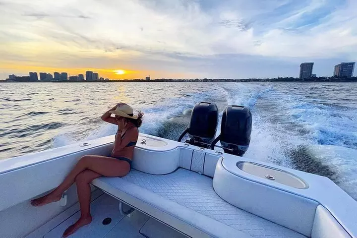 MasterBeast Yacht Charter40 Boat Rental Tours Private Miami