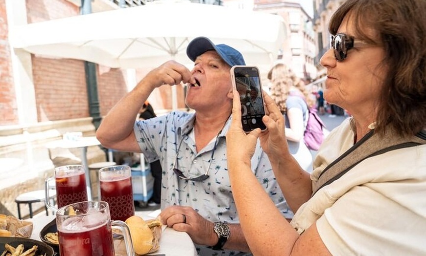Image 6: Excursión gastronómica a pie por el sabor de España
