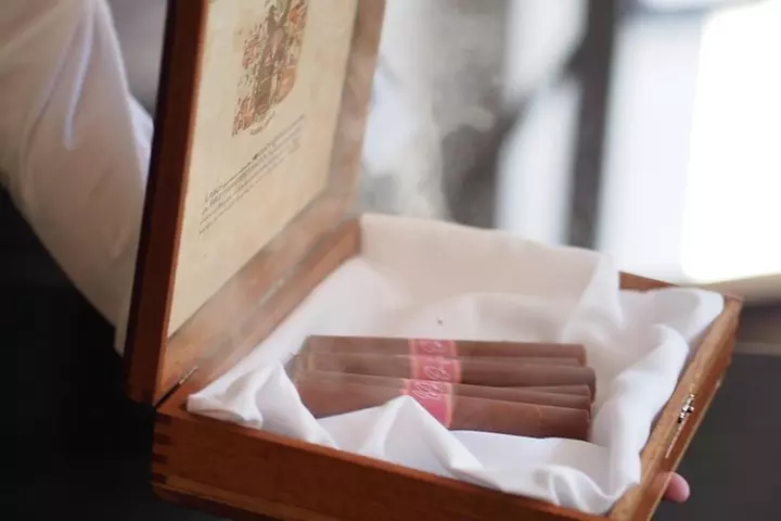 Melbourne Lanes & Arcades Chocolate and Dessert Walking Tour