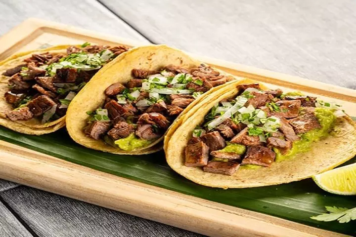 Señor Frogs Lunch / Dinner Package