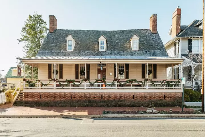 Ghosts of Fredericksburg, Virginia: A Self-Guided Walking Tour