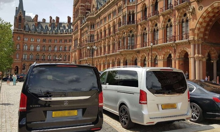 Image 2: Private Chauffeur London City Airport to/from any London Hotels