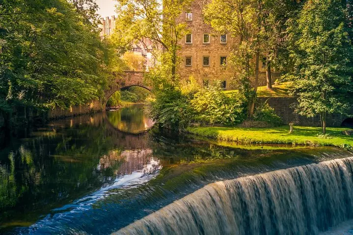 Edinburgh City Bike Tour - Choice of E-Bike or Manual