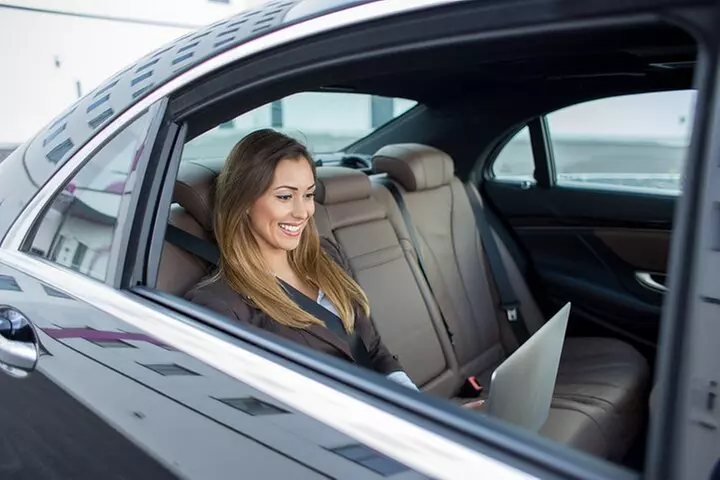 Private Transfer Cancun Airport (CUN) to Cancun City - Second Medium