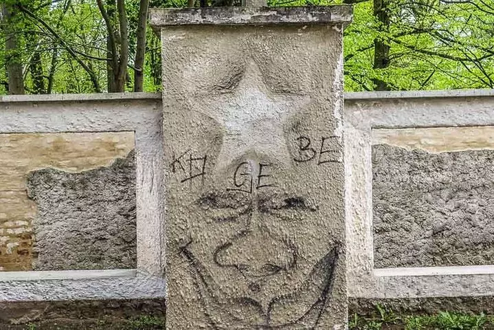 In der Verbotenen Stadt - Spaziergang Sowjetisches Potsdam - Second Medium