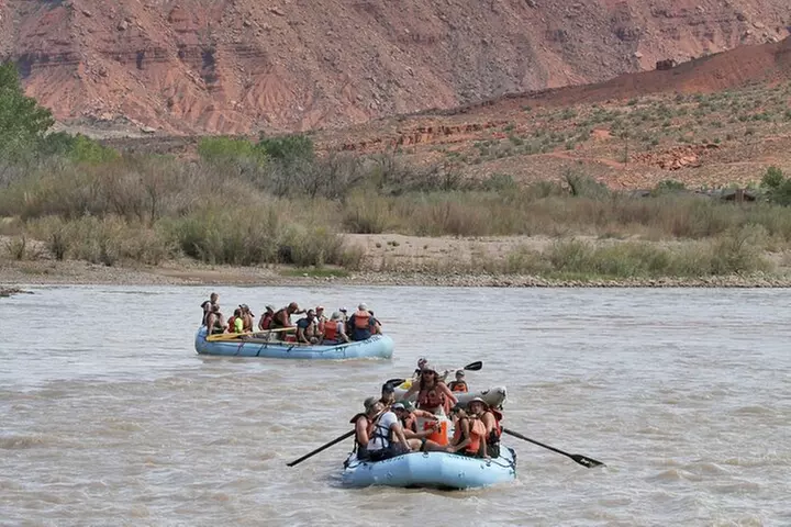 Fisher Towers Rafting Full-Day Trip from Moab