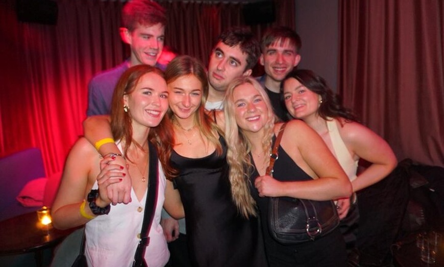 Image 4: Fiesta de Barcelona con Beer Pong Drinking Game Plus Entrada VIP Club