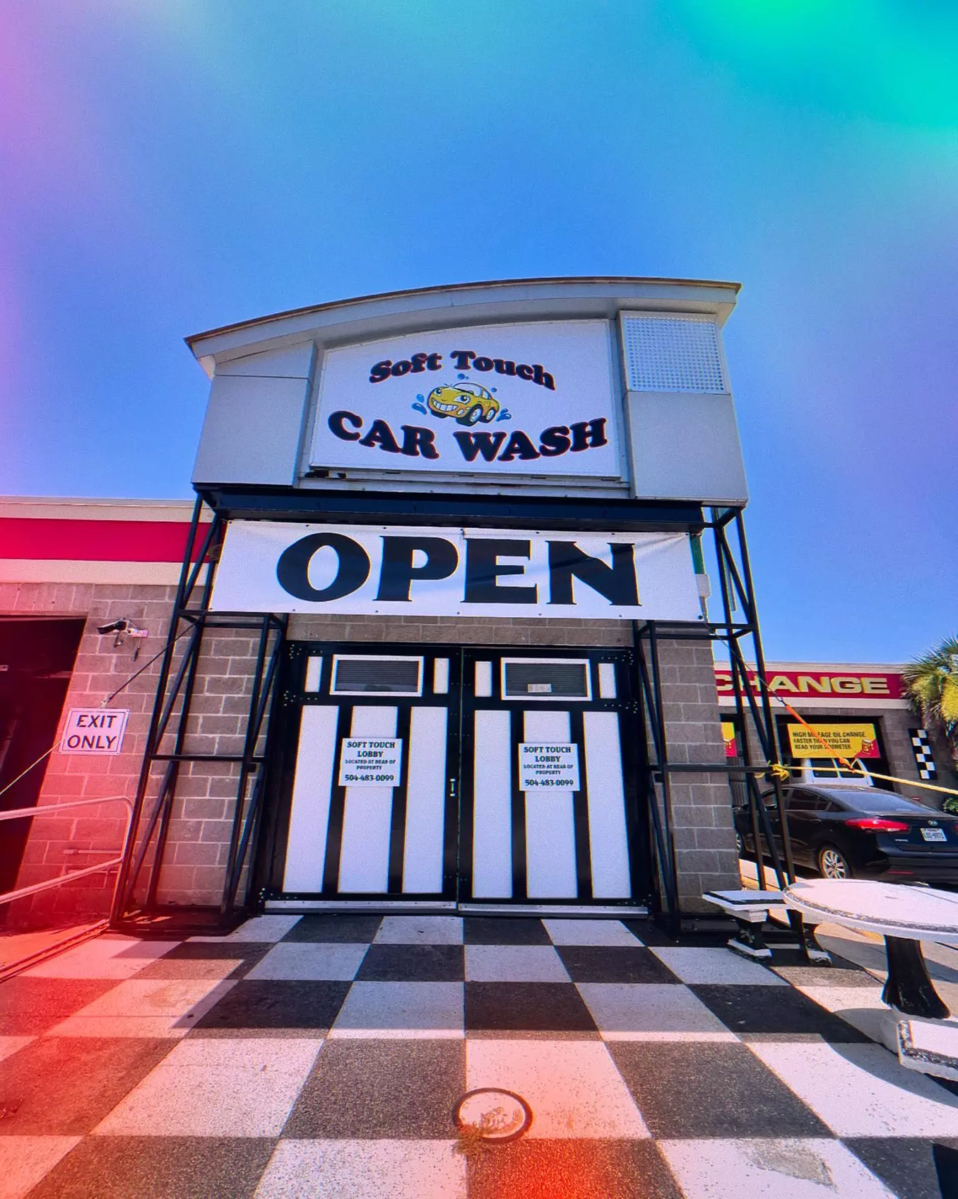 4 Grand Car Washes for $30 (Reg. $80)