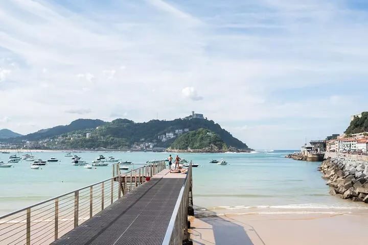 Tour a pie por San Sebastián con pintxo y opción de bebida