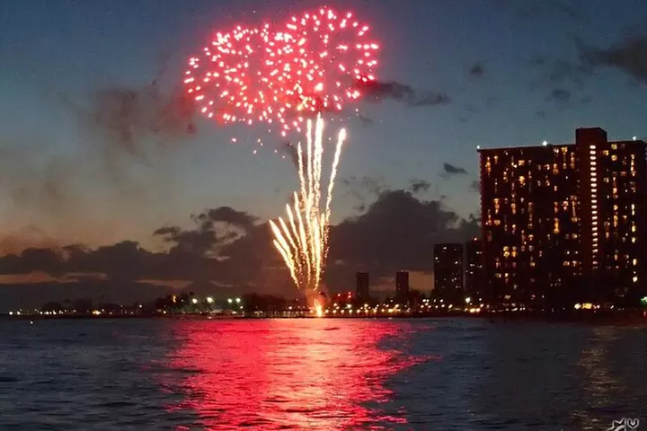 Waikiki Lights Cruise in Honolulu - Primary Image