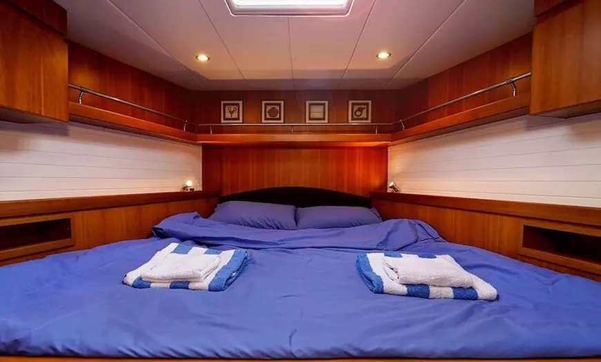 Image 24: Tours privados de lujo en barco en Barcelona