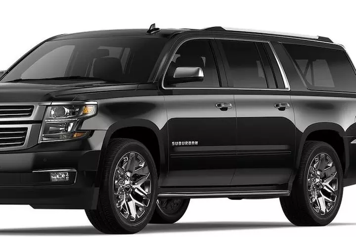 4 Hours Private Chauffeured DC Sight Seeing Tour / SUV & Sedan