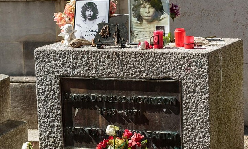 Image 12: Visite du cimetière du Père Lachaise, contes des tombes et crêpes