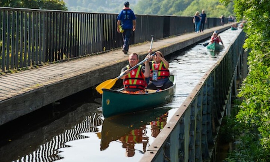 Image 2: Pontcysyllte Aqueduct Canoe Tours in Llangollen