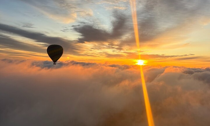 Image 1: Ballooning in Northam and the Avon Valley, Perth, with breakfast