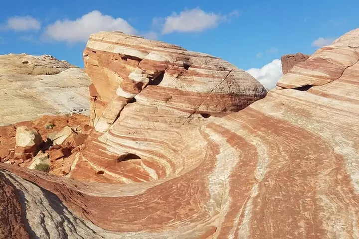 Valley of Fire Guided Hiking Tour From Las Vegas