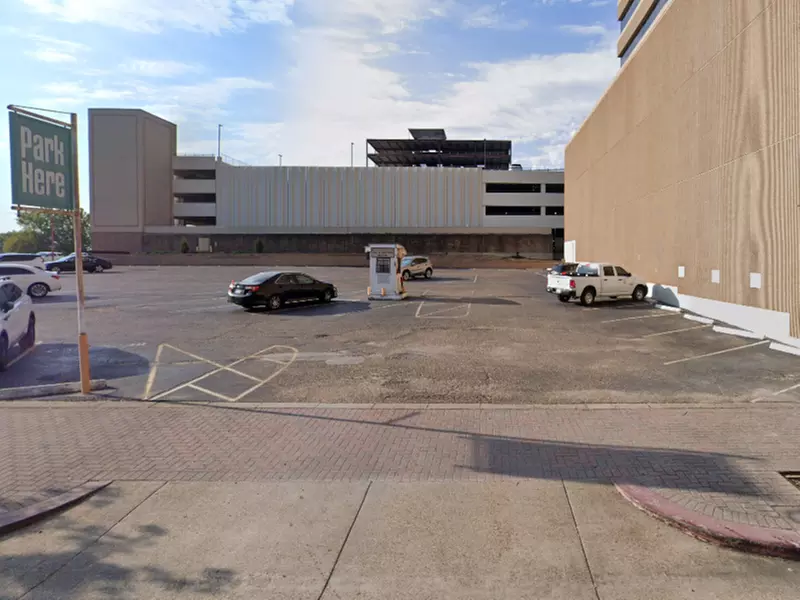 Parking at 532 Travis St. Lot
