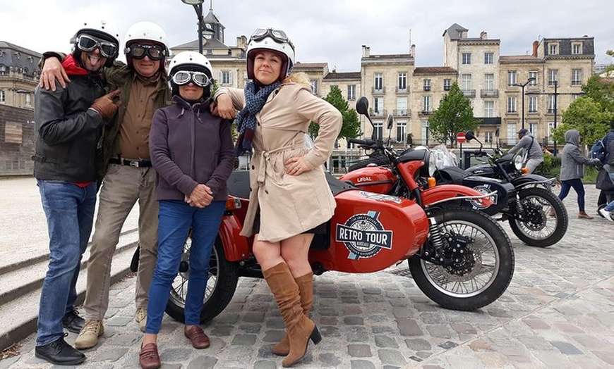 Image 8: Visite privée de Bordeaux en side-car