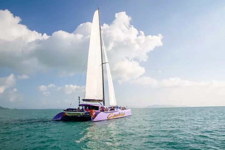 Camira Sailing Adventure through Whitsunday Islands