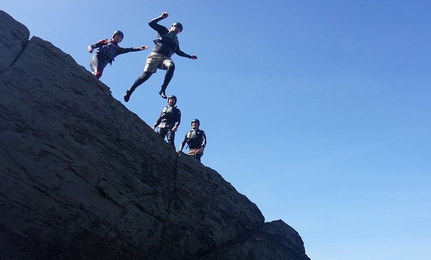 Image 5: Coasteering