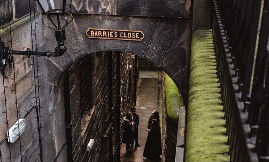 Image 6: Small Group Ghostly Underground Vaults Tour in Edinburgh