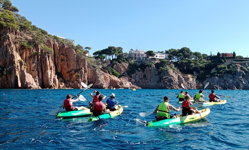 Image 1: Excursión Kayak & Snorkel en Sant Feliu de Guíxols - Costa Brava