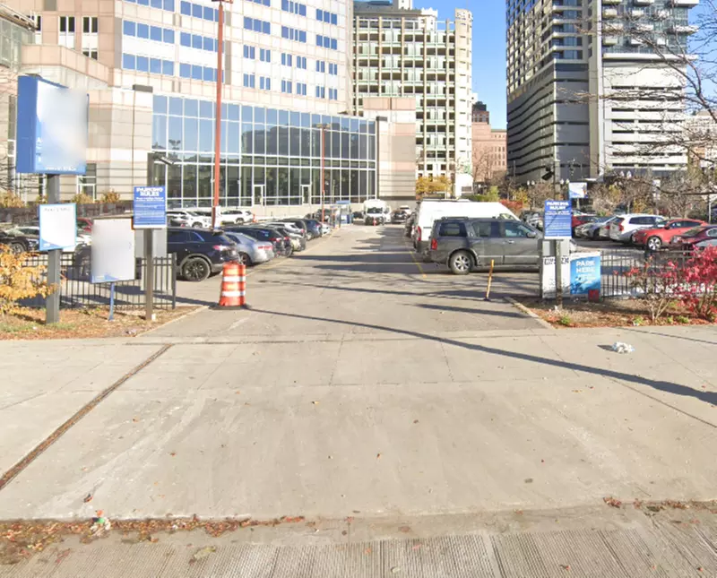 Parking at 321 S. Wacker Dr. Lot