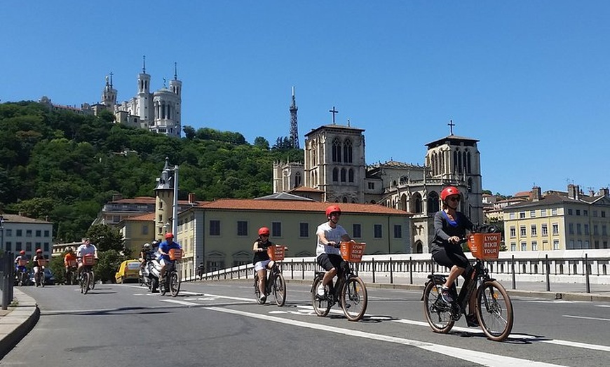 Image 1: Visite guidée 2h - L'essentiel de Lyon à vélo électrique