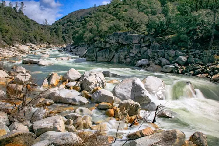 Yosemite National Park Self Guided Driving Audio Tour Guide