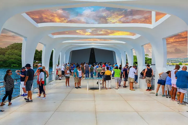Tribute to Pearl Harbor Arizona Memorial Tour