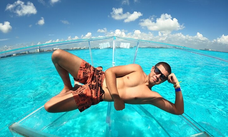 Image 5: Cancun Clear Boat Tour Nichupté & Sea + Drinks Included