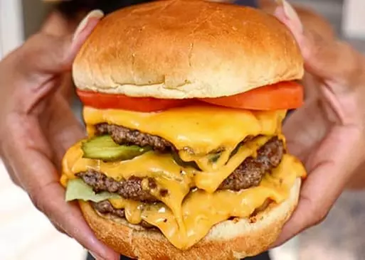 5% Cash Back at All About Burger - Clarendon