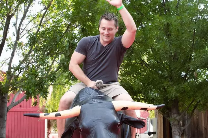 The VIP Experience, Chuck Wagon Dinner and Show Tickets